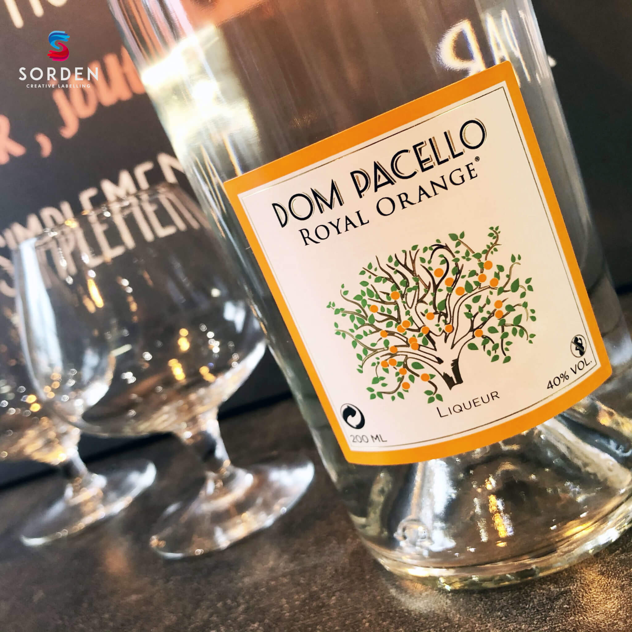 Etiquettes adhésives pour bouteille liqueur