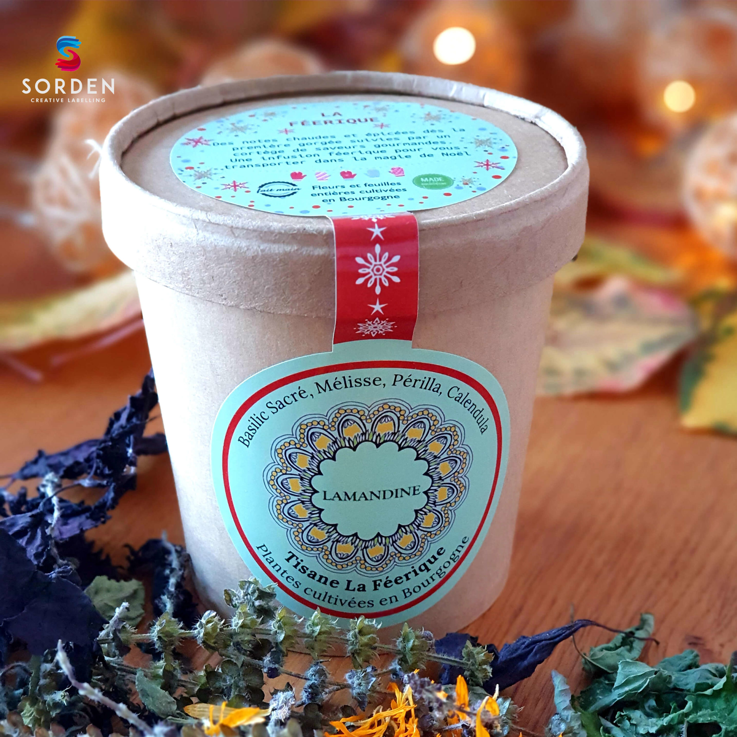 Etiquette adhésive avec découpe personnalisable